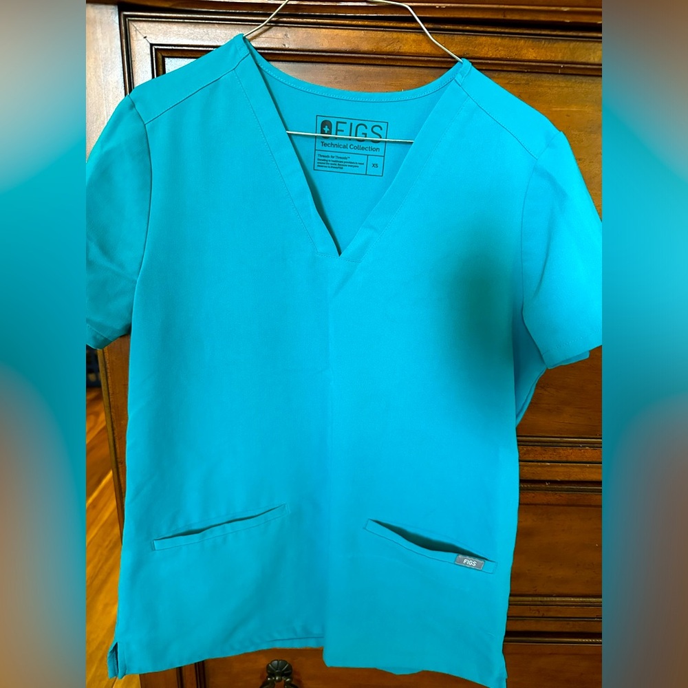 Teal Figs casma top